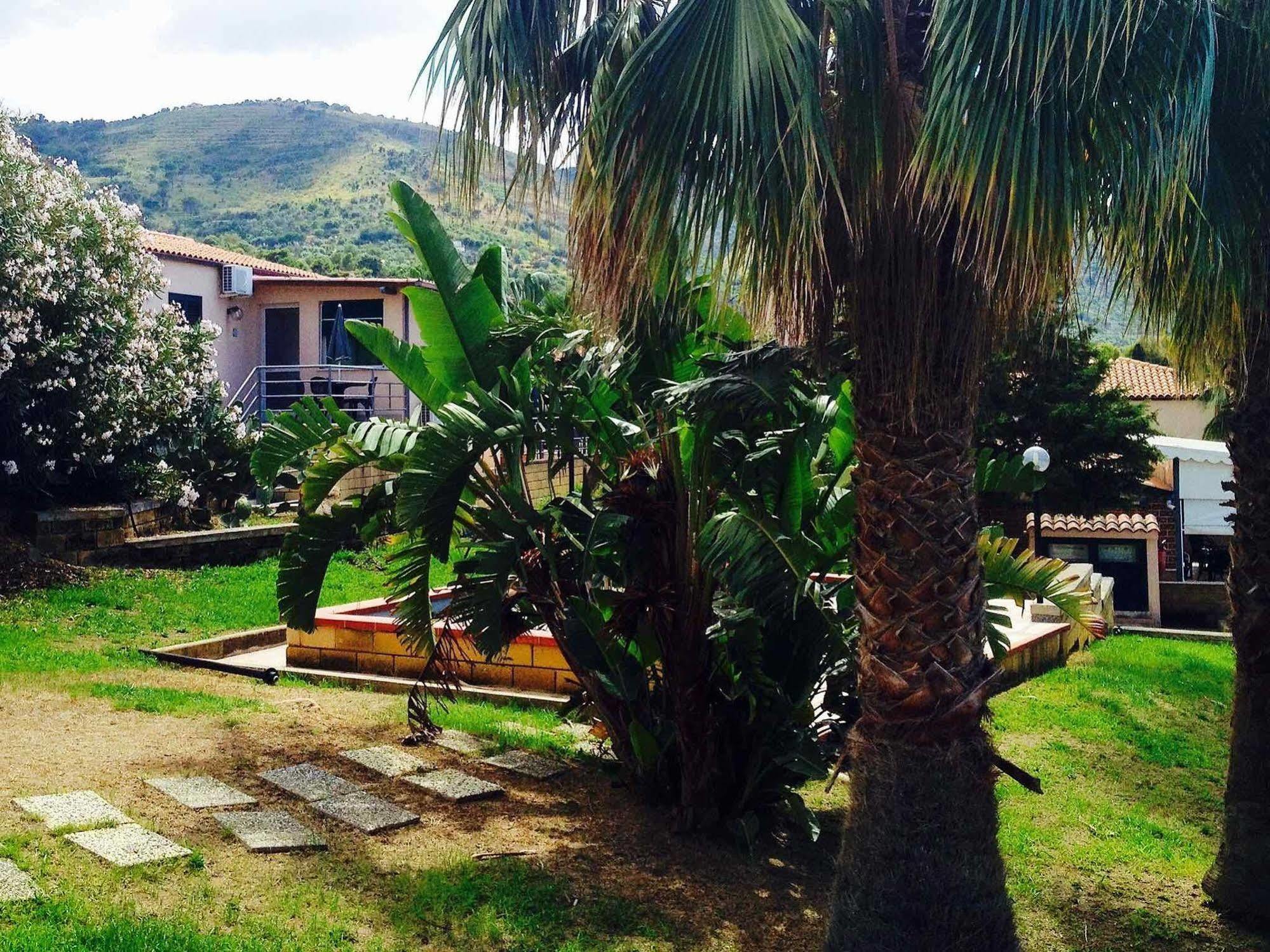 Residence Il Patio Cefalu Exterior photo