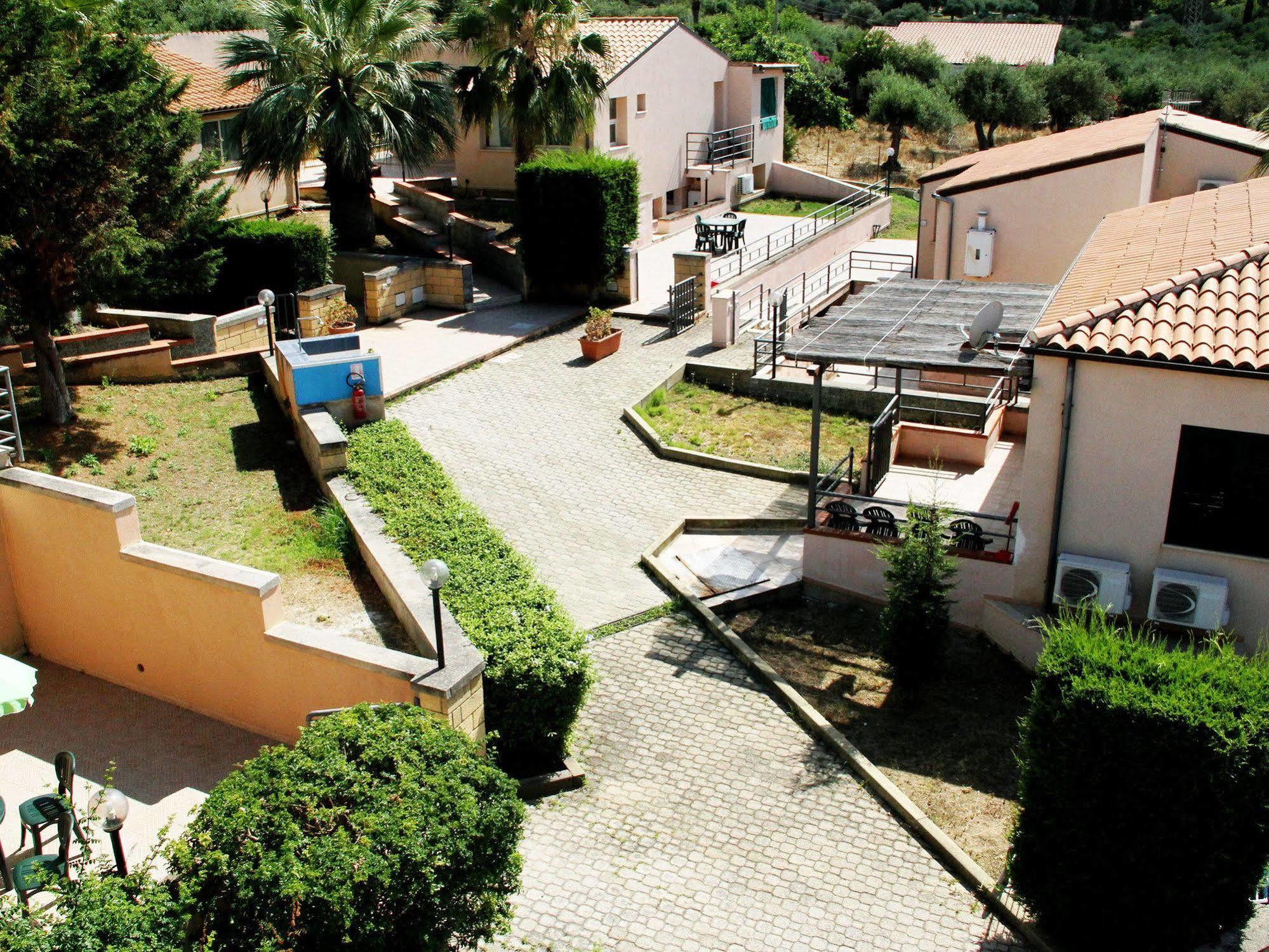 Residence Il Patio Cefalu Exterior photo