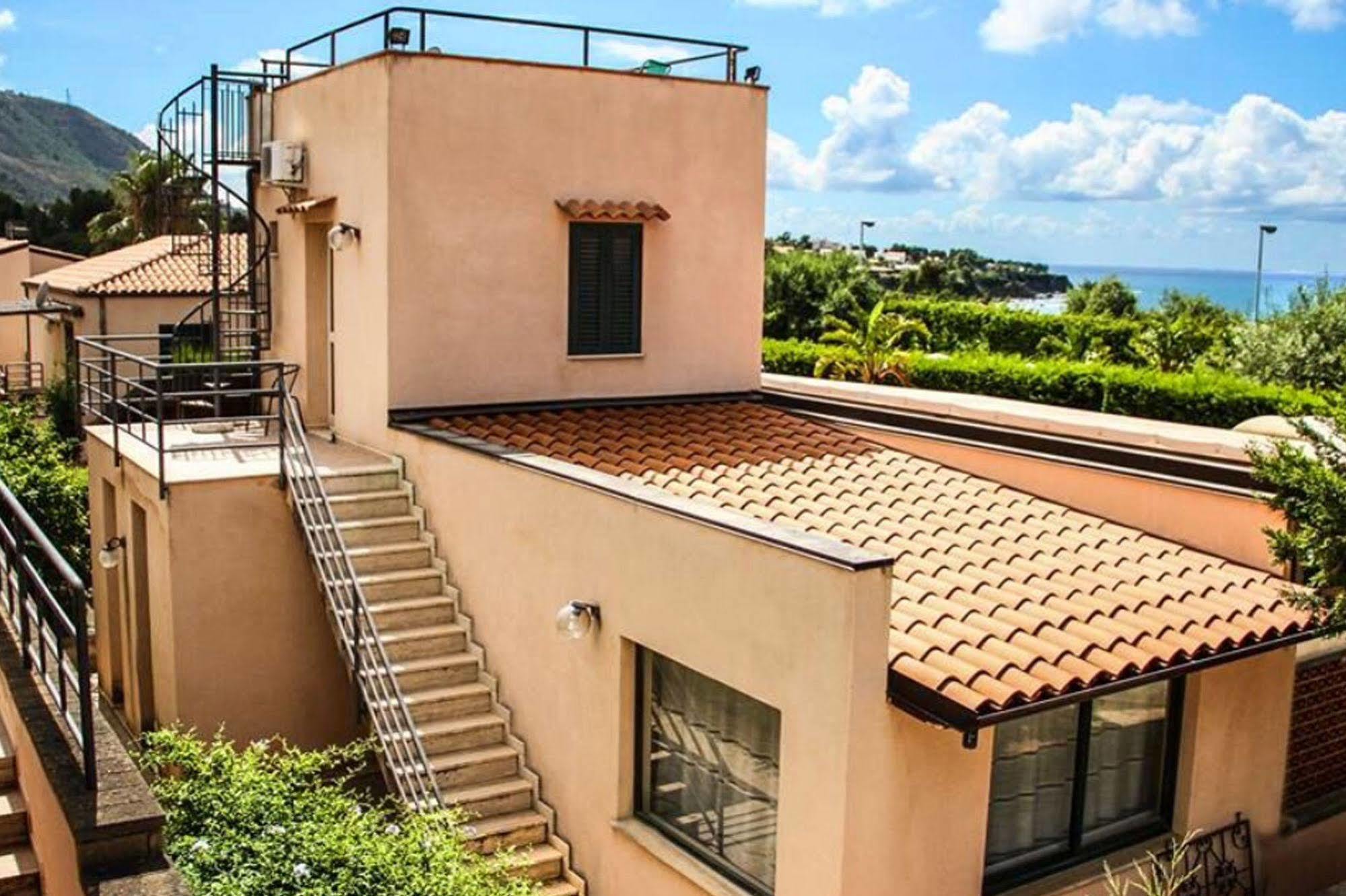 Residence Il Patio Cefalu Exterior photo